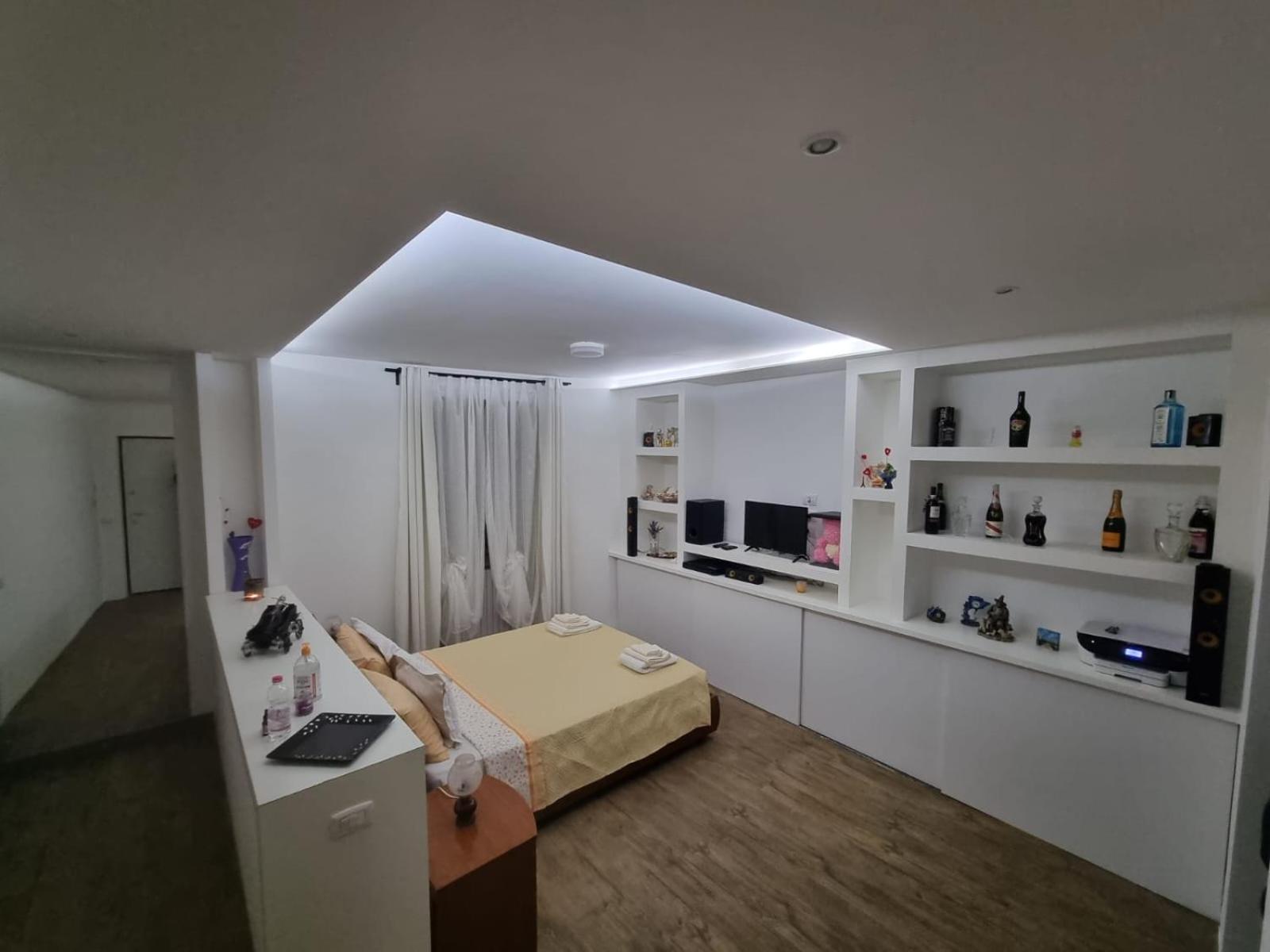Home Anisia Paderno d'Adda Bagian luar foto